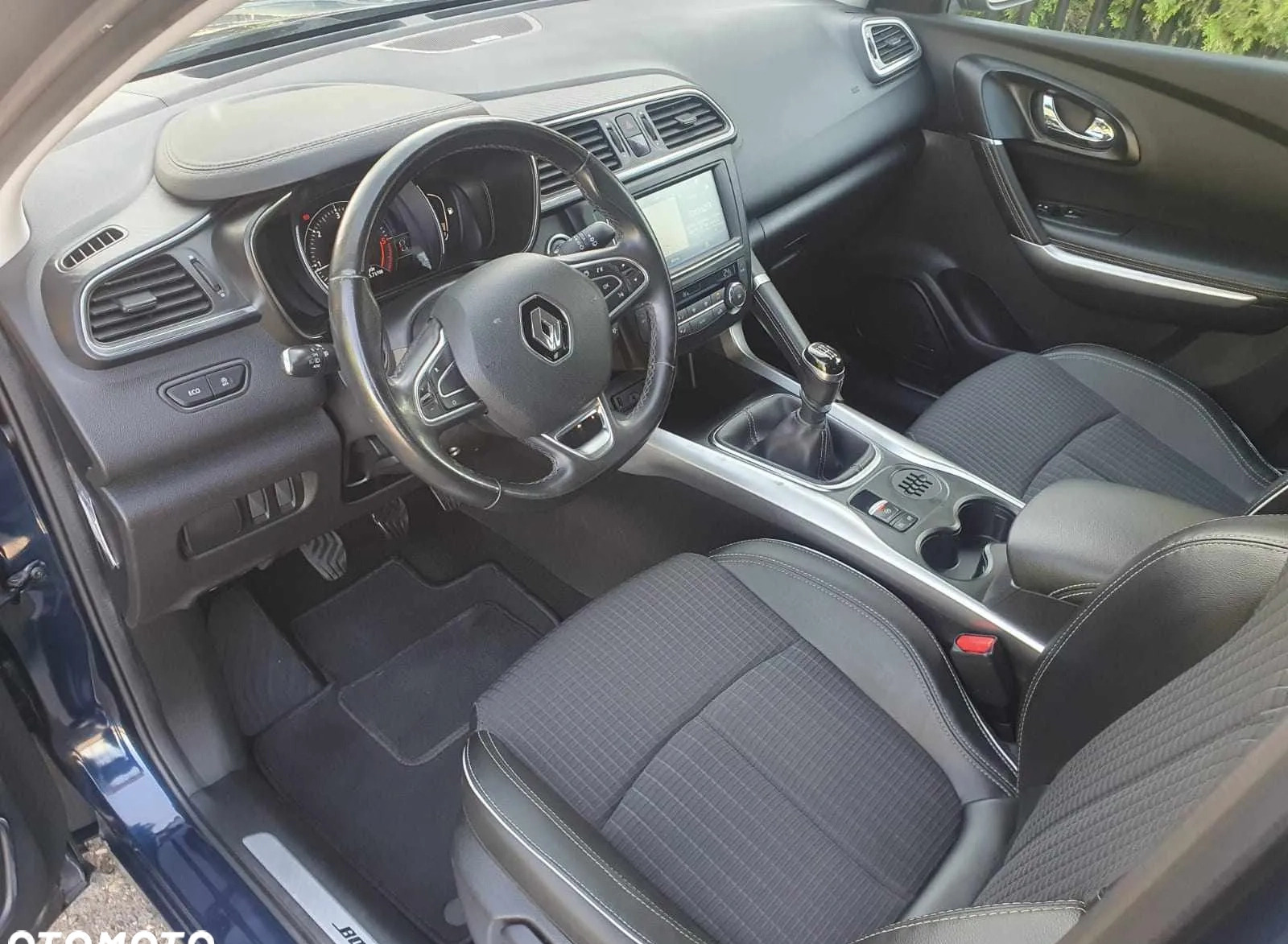 Renault Kadjar cena 59900 przebieg: 220089, rok produkcji 2015 z Kudowa-Zdrój małe 781